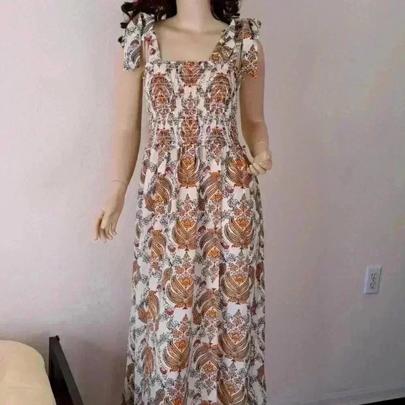 DRESS Max Studio Tie Strap Smocked Large Cream/Orange Paisley Wallpaper - Picture 4 of 7